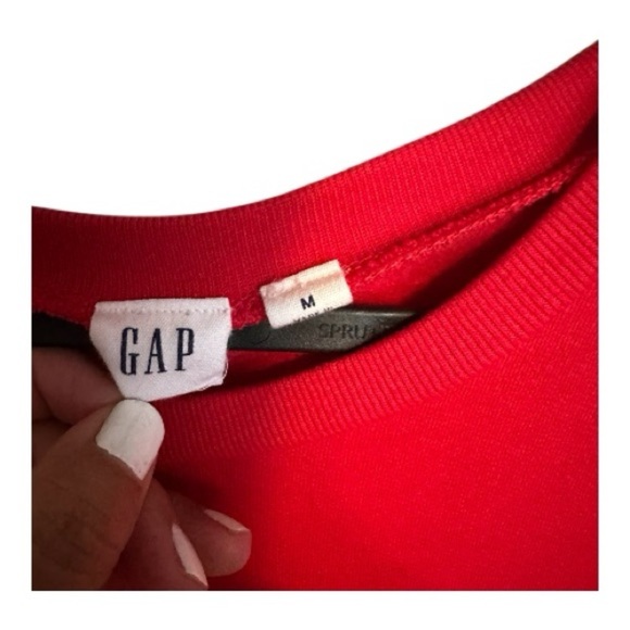 GAP Vibrant Red Crewneck - Picture 4 of 6